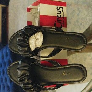 Black Thong Sandals - Sam Edelman